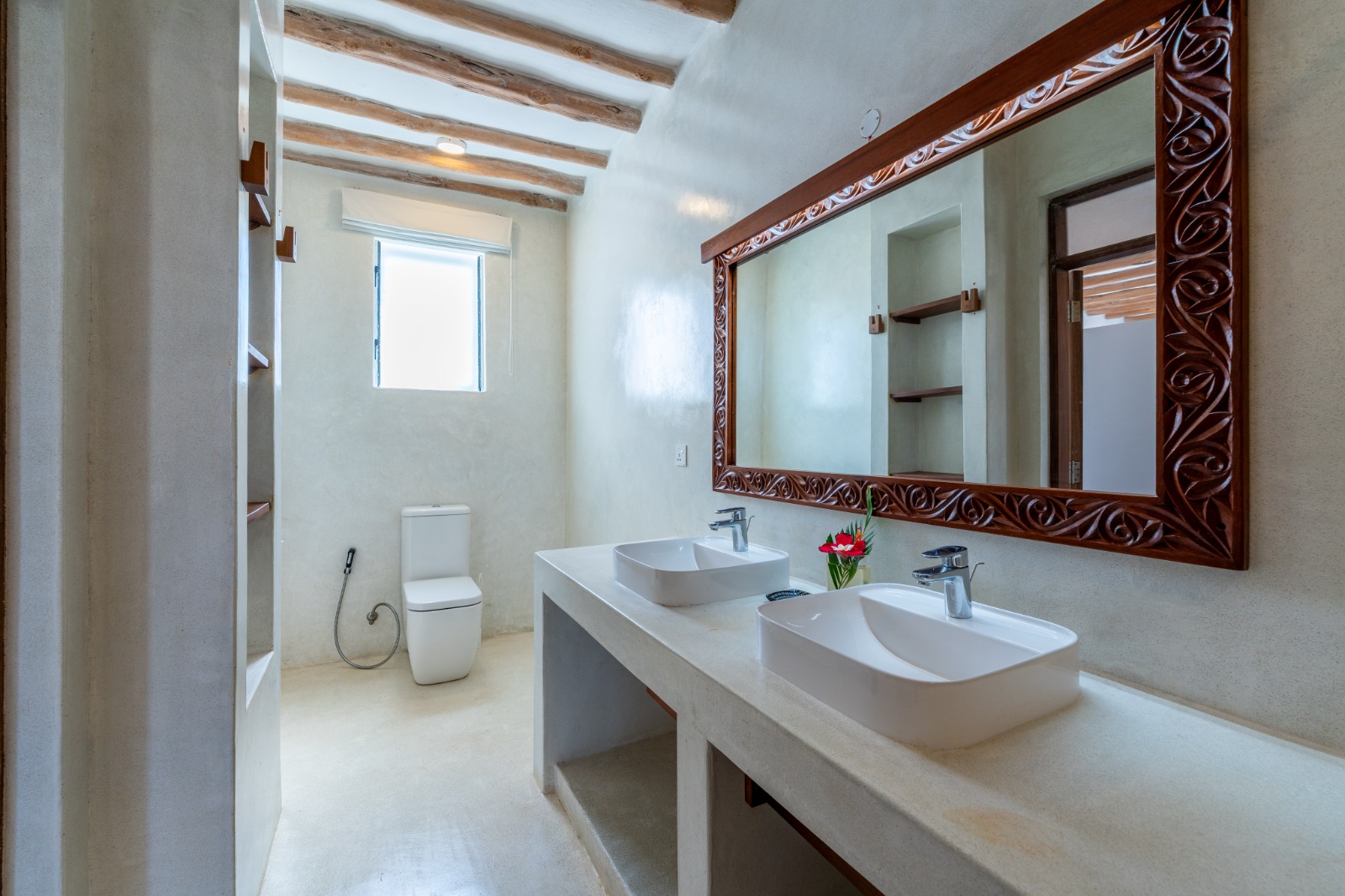 Ensuite bathroom with double washbasins